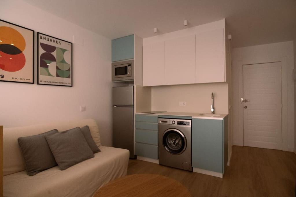 Spectacular Renovated Studio Facing The Sea Apartment บาเลนเซีย ภายนอก รูปภาพ